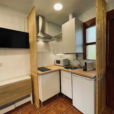 Familiar Cercano A Playa De Rodiles 6 Lägenhet *