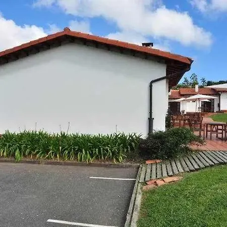 Lägenhet Familiar Cercano A Playa De Rodiles 6 *